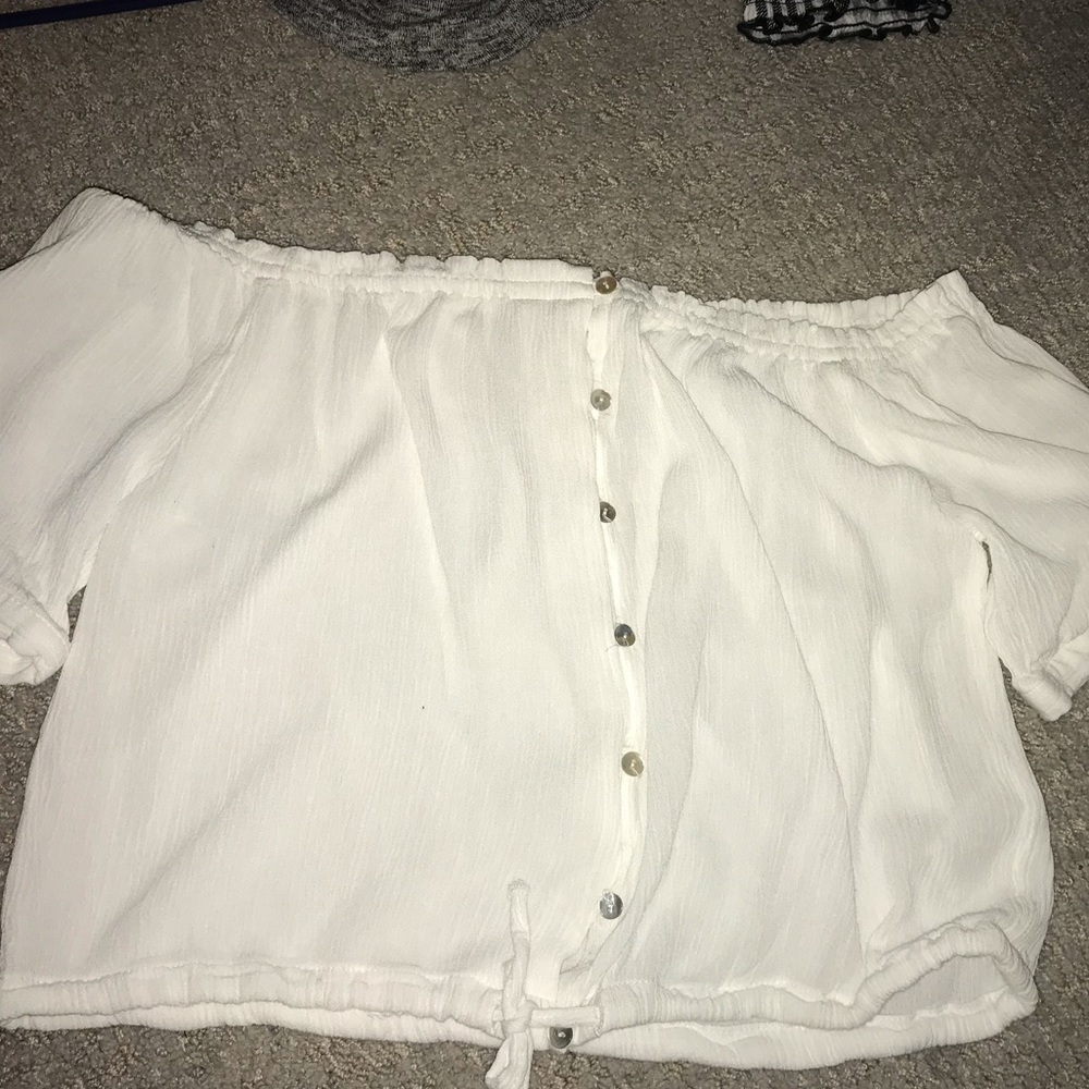 Off the shoulder cropped blouse